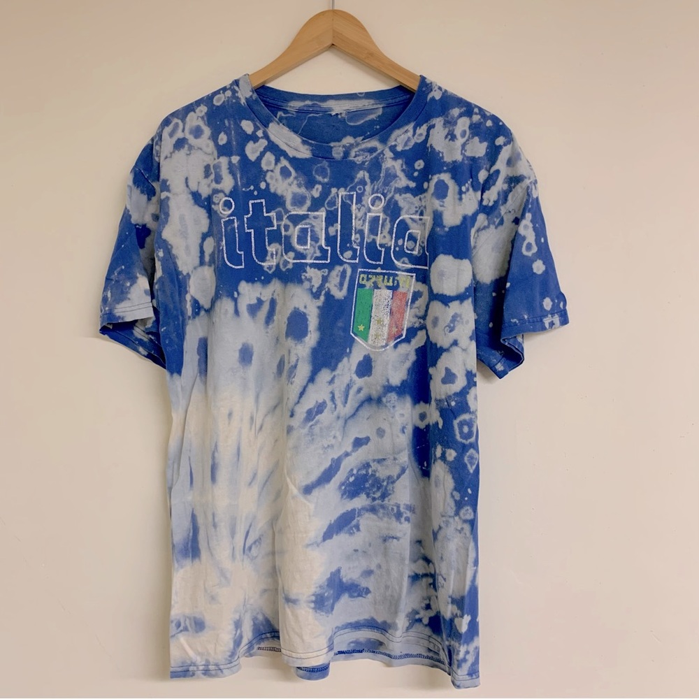 VINTAGE ITALIA - Custom Dyed - Graphic Tee